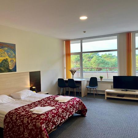 Palangos Daile Hotel Паланга Екстериор снимка