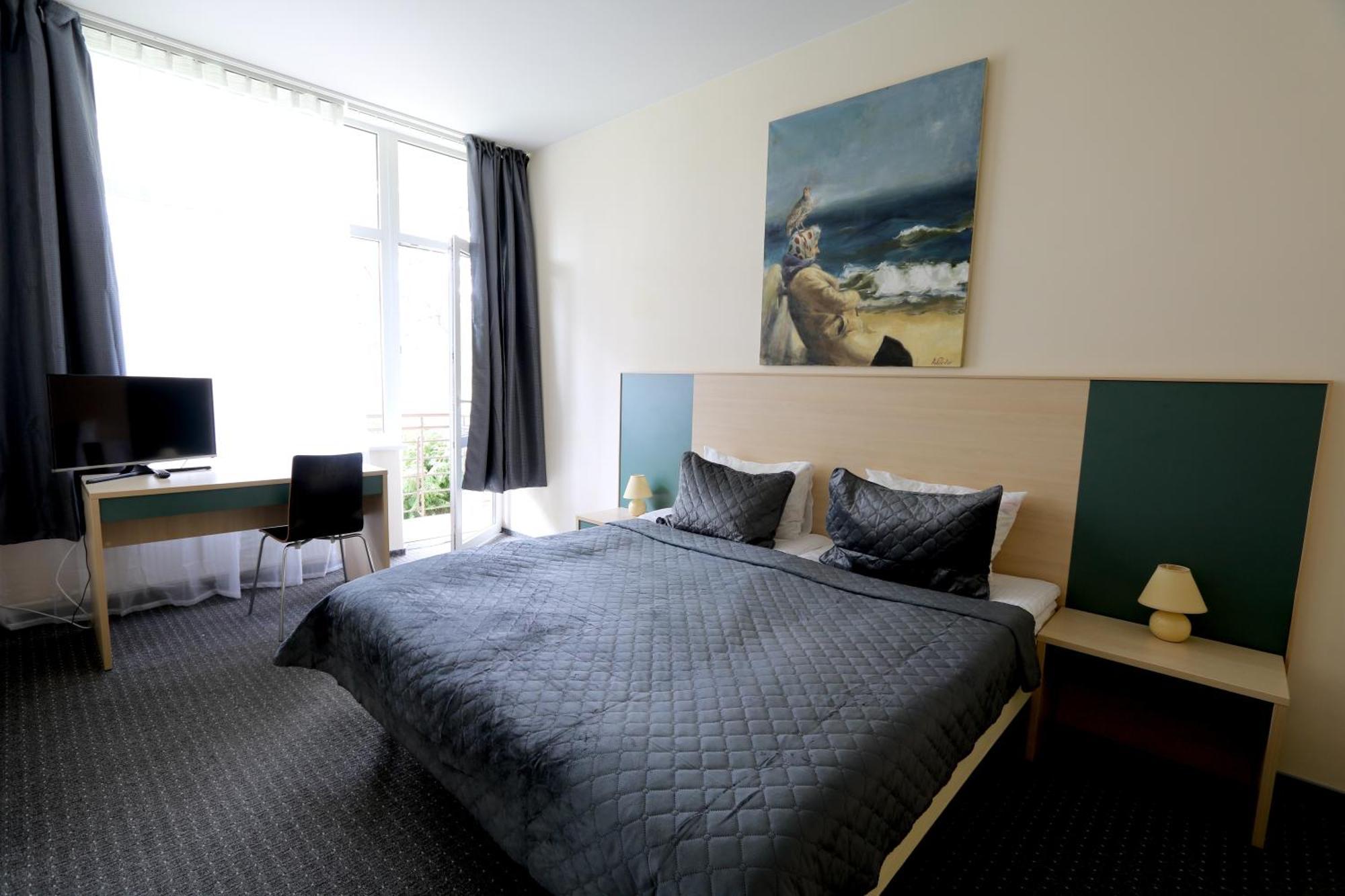 Palangos Daile Hotel Паланга Екстериор снимка